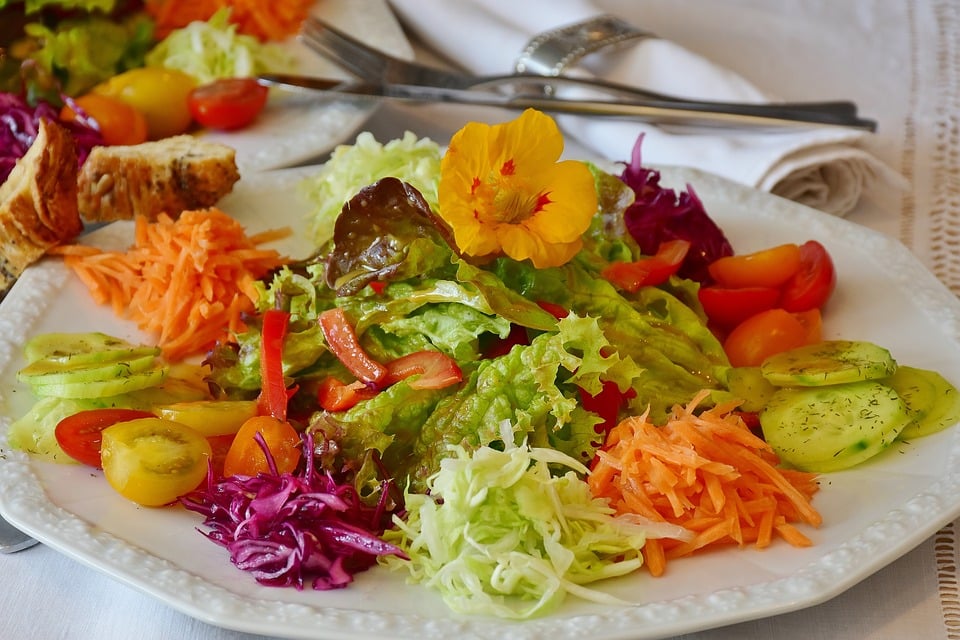 vegan restaurants in Maui, vegetarian restaurants in Maui, vegan in Maui, vegetarian in Maui, alive & well deli and juice bar