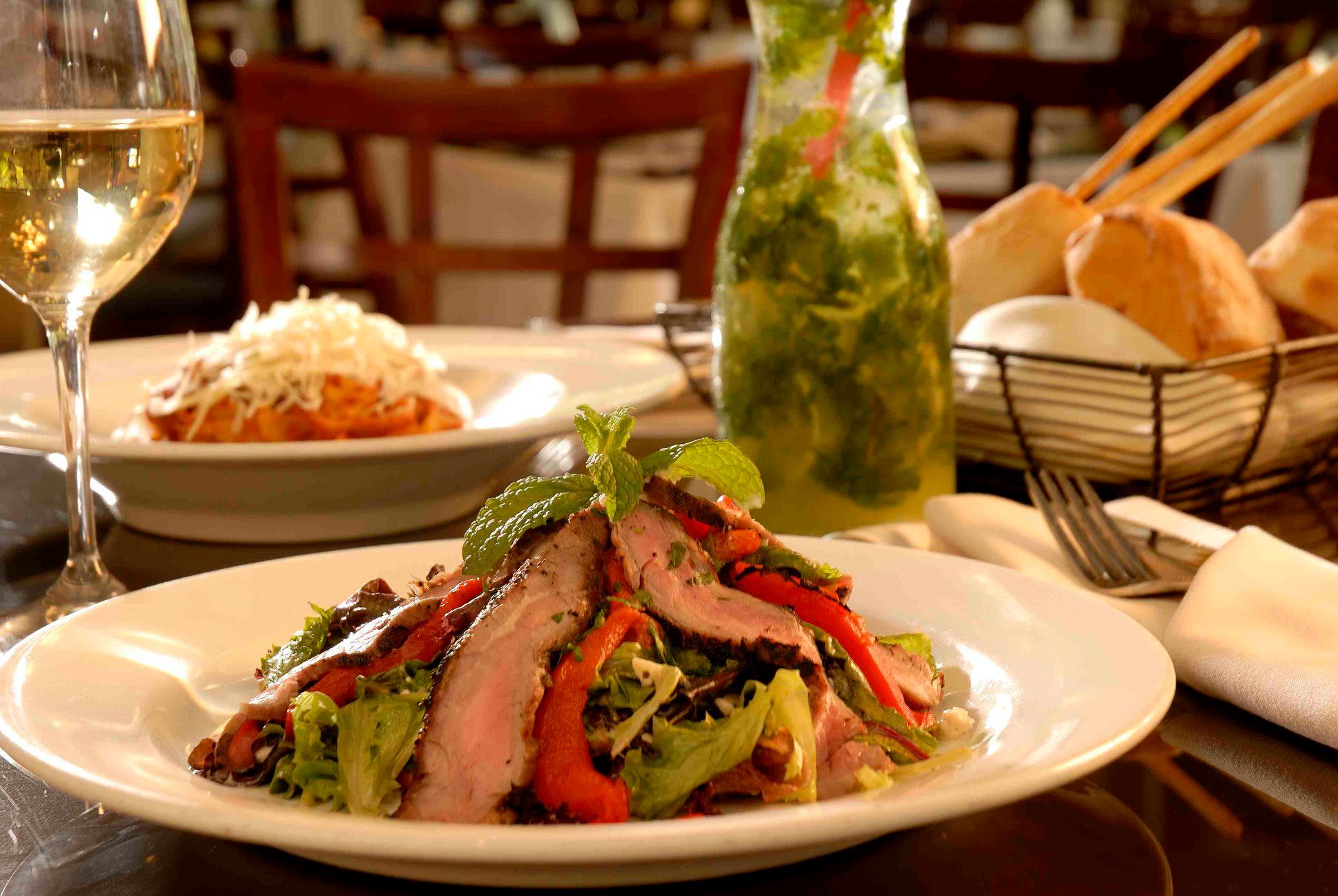 best restaurants in Kahului, restaurants in Kahului, where to eat in Kahului, vegan restaurants in Kahului, vegetarian restaurants in Kahului