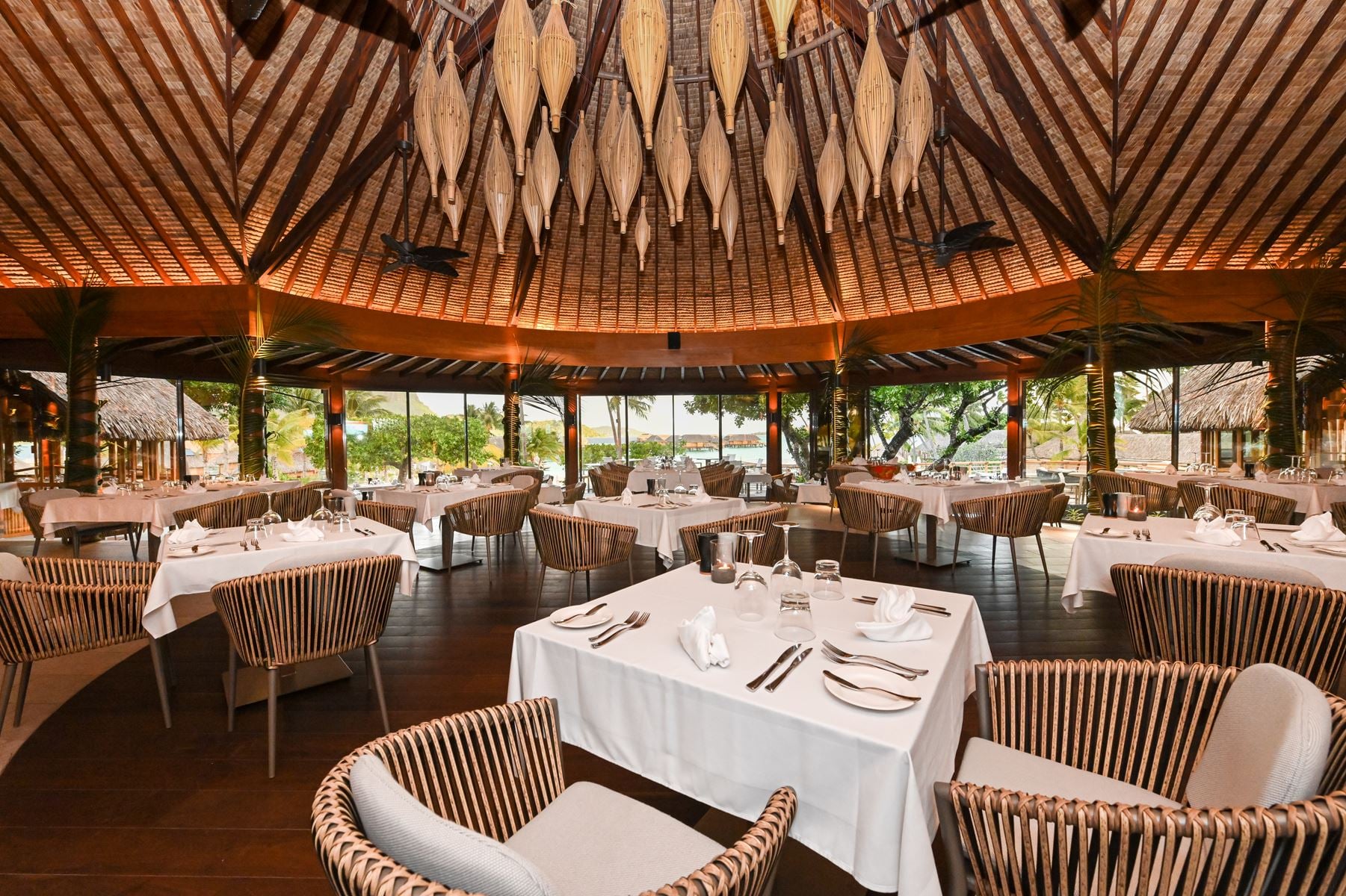 TEVAIROA RESTAURANT, Bora Bora restaurants, restaurants in Bora Bora, plant based restaurants in Bora Bora, vegetarian restaurants in Bora Bora, vegan restaurants in Bora Bora, Bora Bora food, where to eat in Bora Bora, vegan in Bora bora, vegetarian in Bora Bora