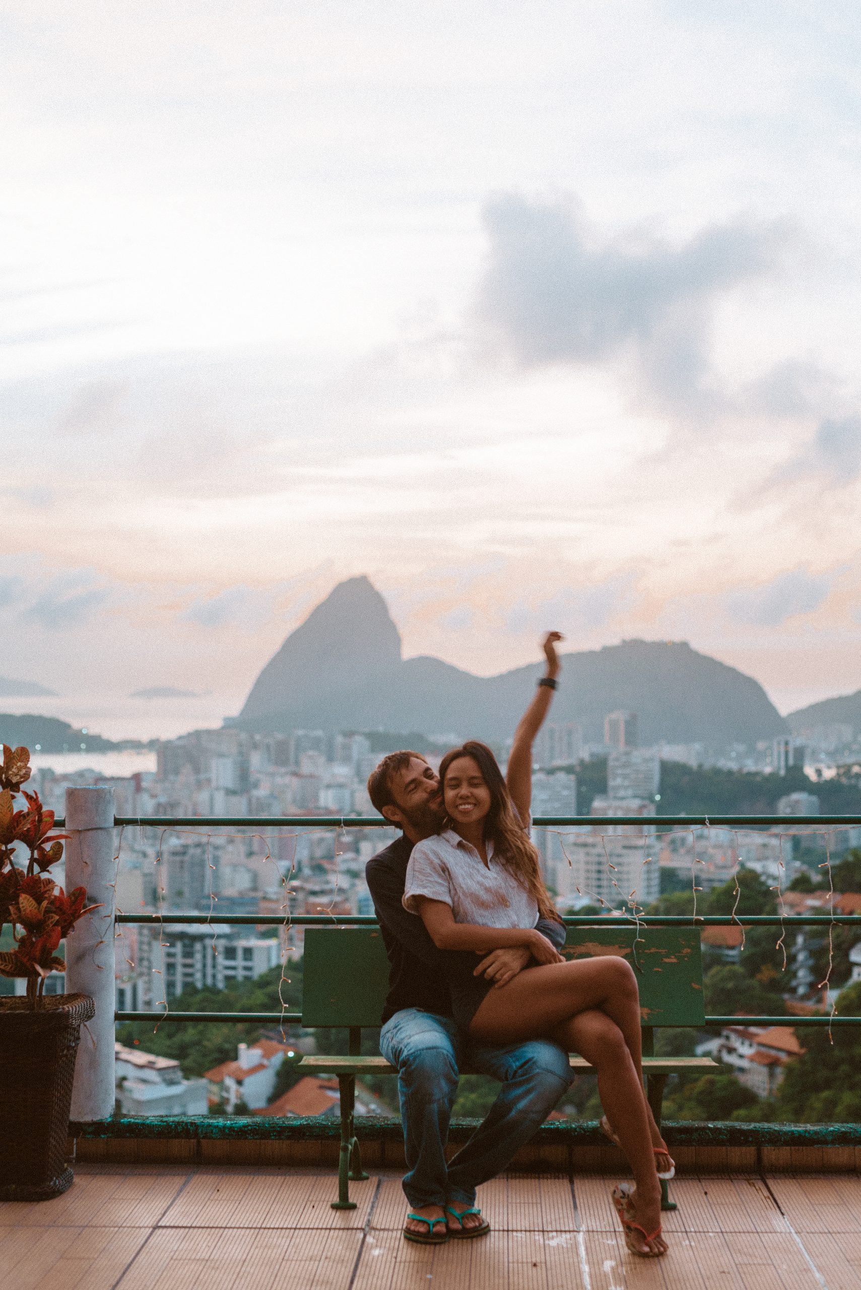 Shuttle Bus Rio Airport, Rio de Janeiro airport to city center, Rio de Janeiro airport to city, How To Get From Rio de Janeiro Airport To City Center, Frescao Bus Rio Airport, Premium Bys Rio Airport, Ruben and Rachel- Gamintraveler Travel Couple Destinations around the World
