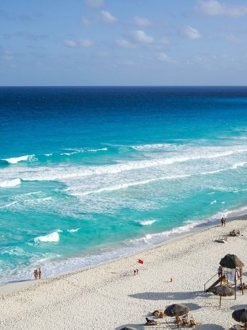 How To Get From Bacalar To Cancun Airport - All Possible Ways, cheapest way from Bacalar to Cancun Airport, Bacalar to Cancun Airport, ado bus Bacalar to Cancun airport, ADO Bus Cancun Airport, Bacalar to Cancun