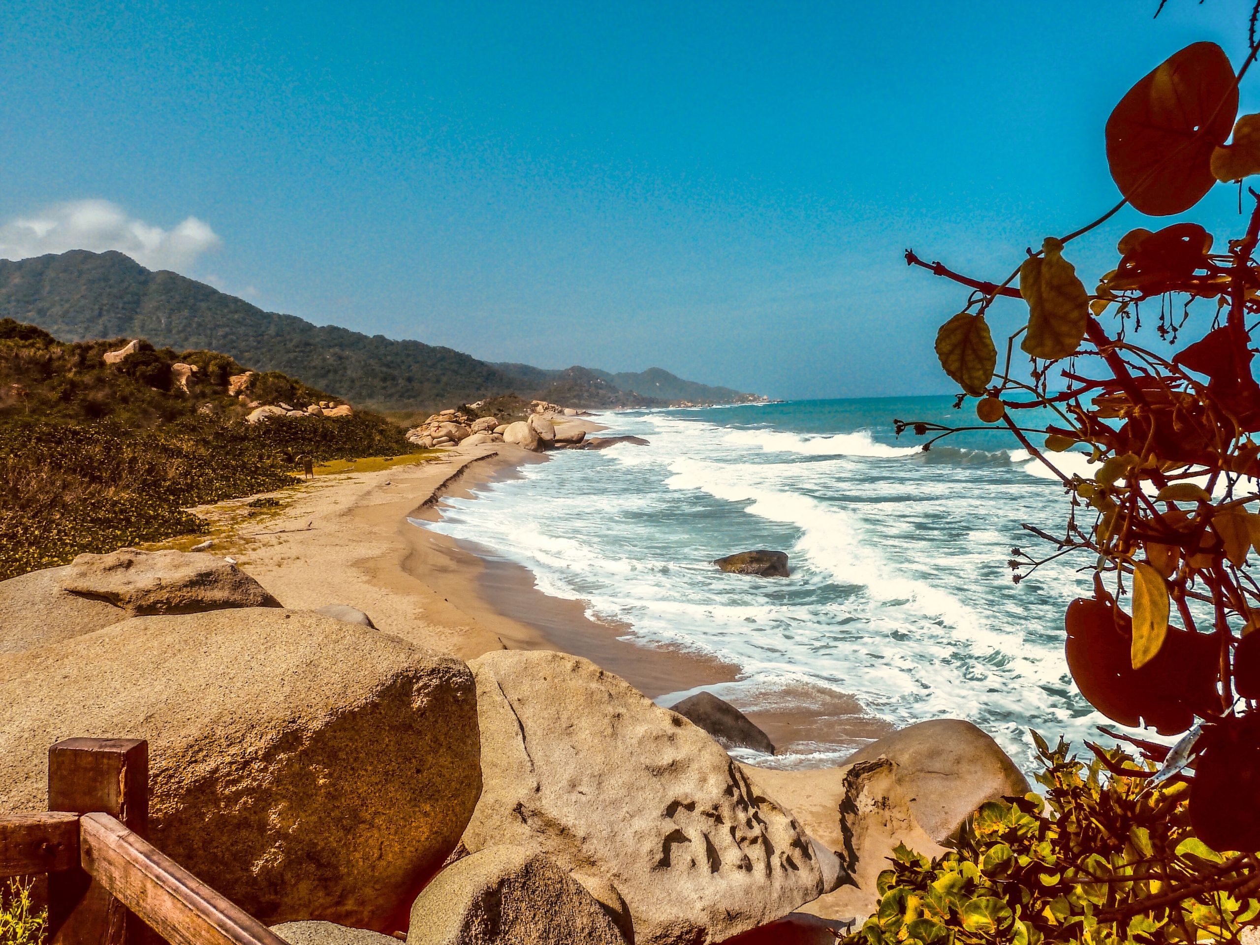 How To Get From Santa Marta Airport To City Center - All Possible Ways, cheapest way from Santa Marta airport to City Center, cheapest way from Santa Marta to downtown, Santa Marta airport to City Center, bus Santa Marta airport to City Center, taxi Santa Marta airport to City Center