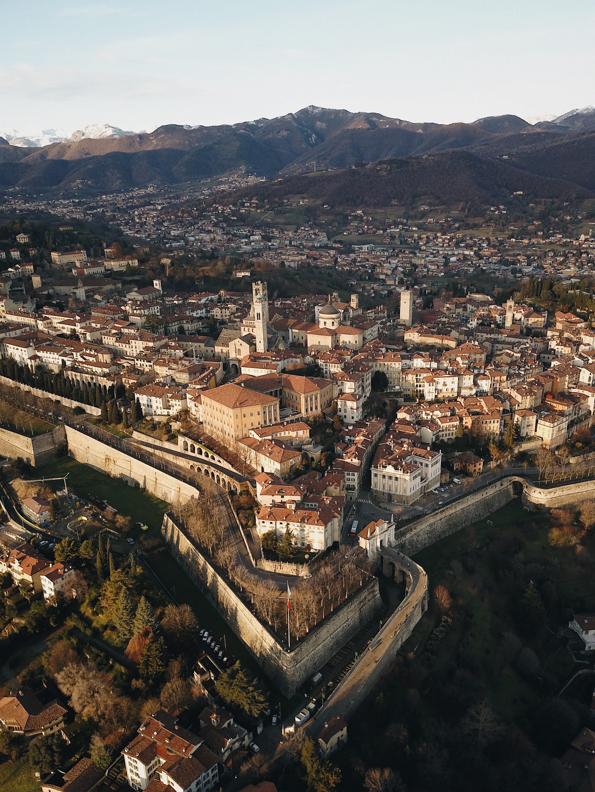 How To Get From Bergamo Airport To City Center - All Possible Ways, cheapest way from Bergamo airport to Downtown, cheapest way from Bergamo airport to city, Bergamo airport to city center, Bergamo airport to Bergamo, Bergamo Bus Airport, ATB bus from Bergamo airport to city center, train from Bergamo airport to city center, BERGAMO AIRPORT TO CITY CENTER