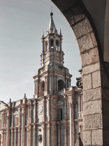 How To Get From Arequipa Airport To City Center - All Possible Ways, cheapest way from Arequipa airport to Downtown, cheapest way from Arequipa airport to city, Arequipa airport to city center, Arequipa airport to Arequipa, Arequipa Bus Airport, bus from Arequipa airport to city center, taxi Arequipa airport to city center, Uber Arequipa airport to city, Cabify Arequipa airport to city center, InDriver Arequipa airport to city center, vans Arequipa airport to city center
