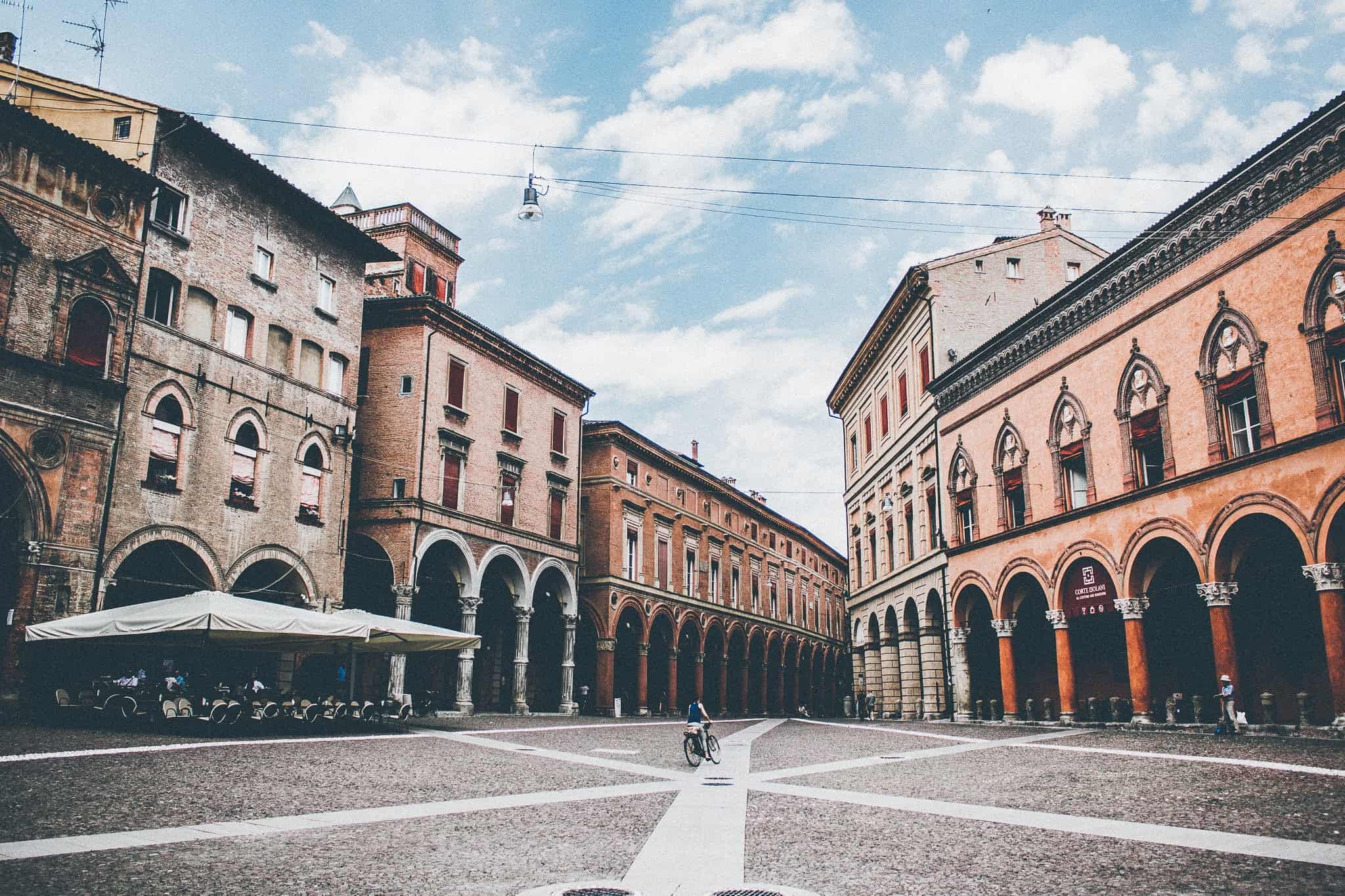 How To Get From Bologna Airport To City Center - All Possible Ways, cheapest way from Bologna airport to Downtown, cheapest way from Bologna airport to city, Bologna airport to city center, Bologna airport to Bologna, Bologna Bus Airport, bus from Bologna airport to city center, taxi Bologna airport to city center, Uber Bologna airport to city, train Bologna airport to city center, shuttle bus Bologna airport to city center