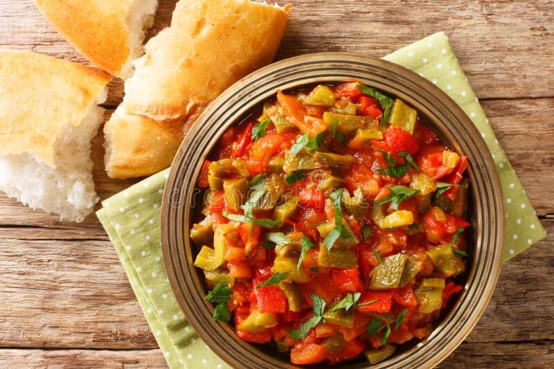 Taktouka, morrocan food, food in morocco, morrocan cuisine, morocan dishes, traditional morrocan food, Taktouka, vegetarian food in Morocco, vegan food in Morocco, Moroccan vegetarian dishes, vegan in Morocco, vegetarian in Morocco