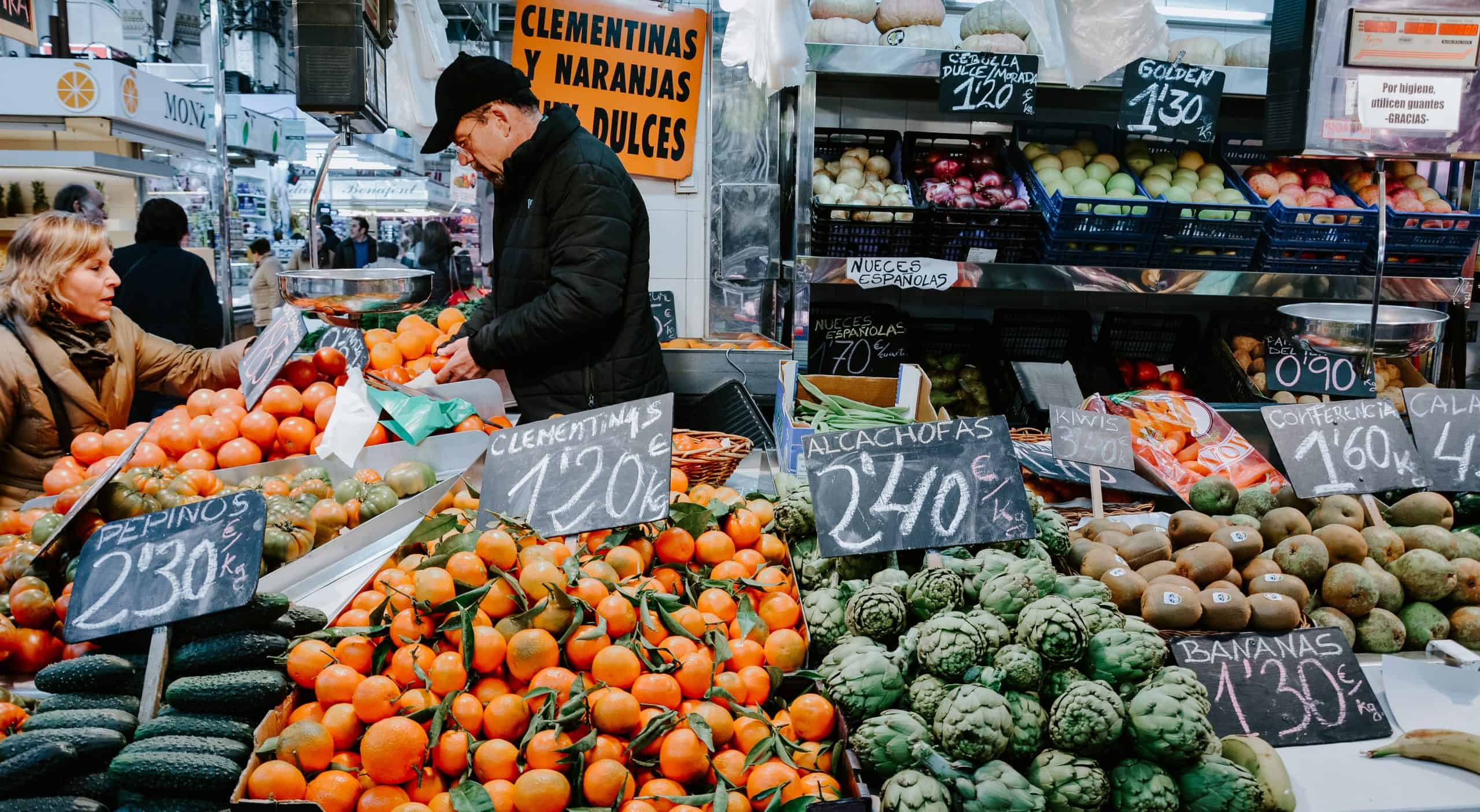 Fresh Fruit, vegetarian food in Spain, vegan food in Spain, Spainish vegetarian dishes, vegan in Spain, vegetarian in Spain, plant based food in Spain