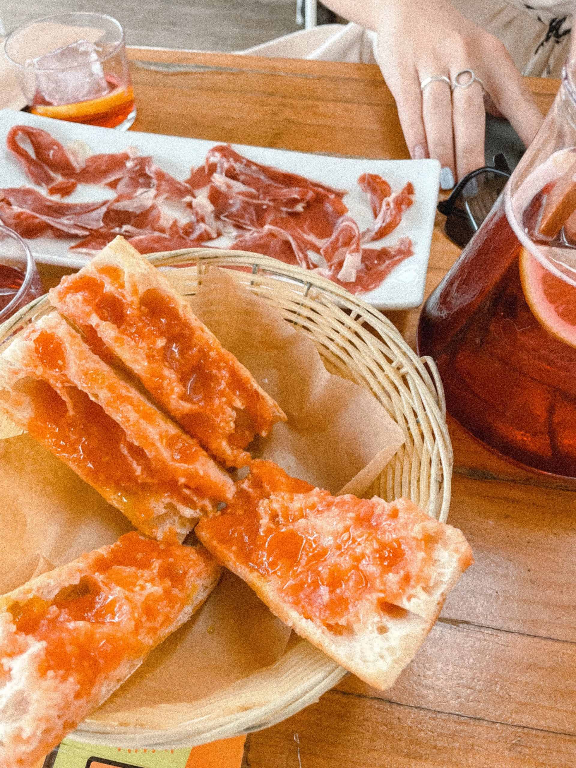 10 Details About Spanish Food That Foreigners Can't Understand, 7 Tourist Traps to Avoid in Madrid