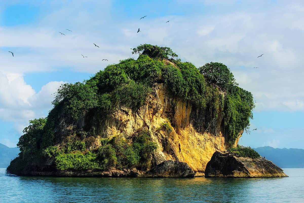 Dominican Republic vs Jamaica - Which is a Better Caribbean Trip?