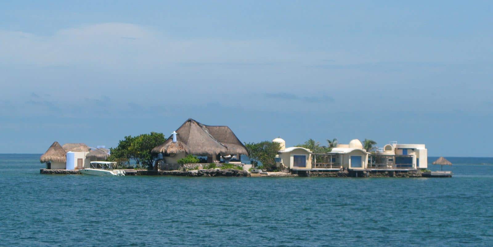 Rosario Islands / Islas del Rosario , Cartagena vs Medellin - 10 Best Reasons to Visit Each City