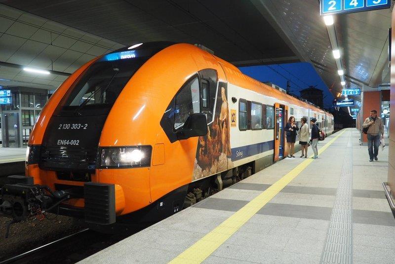 Train Krakow Airport, krakow airport to city, krakow airport to city center, airport transfers krakow, krakow airport bus, How To Get From Krakow Airport to City Center