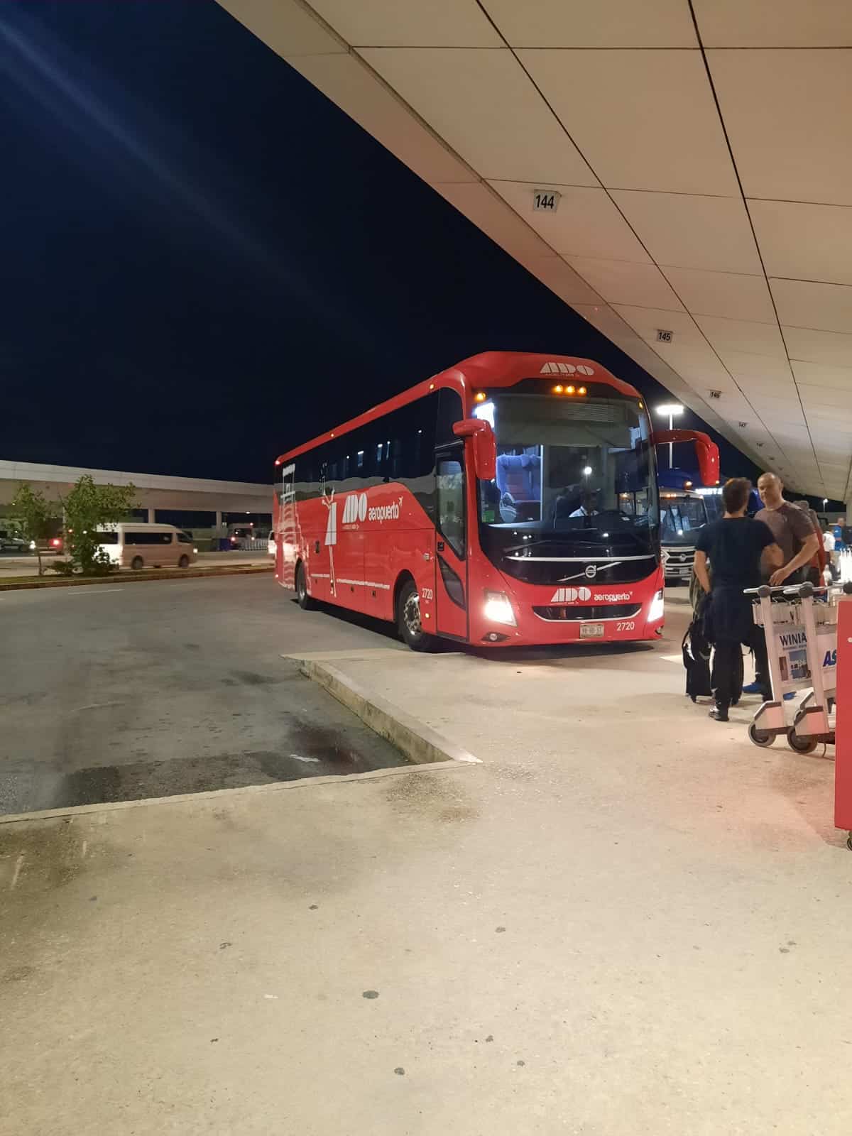 How To Get From Puerto Escondido To Oaxaca City By Bus - All Possible Ways, cheapest way from Puerto Escondido to Oaxaca City, Puerto Escondido to Oaxaca City, ado bus from Puerto Escondido to Oaxaca City, occ bus from Puerto Escondido to Oaxaca City, AU autobuses unidos from Puerto Escondido to Oaxaca City, shared van from Puerto Escondido to Oaxaca City, Colectivo from Puerto Escondido to Oaxaca City, Uber from Puerto Escondido to Oaxaca City, taxi from Puerto Escondido to Oaxaca City
