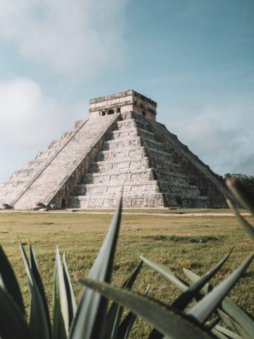 Don’t Do This in Mexico: 20 Things Not to Do in Mexico, How To Get From Tulum To Chichen Itza By Bus - All Possible Ways, cheapest way from Tulum to Chichen Itza, Tulum to Chichen Itza, ado bus from Tulum to Chichen Itza, AU Autobuses unidos bus from Tulum to Chichen Itza, shared van from Tulum to Chichen Itza, Colectivo from Tulum to Chichen Itza, Uber from Tulum to Chichen Itza, taxi from Tulum to Chichen Itza