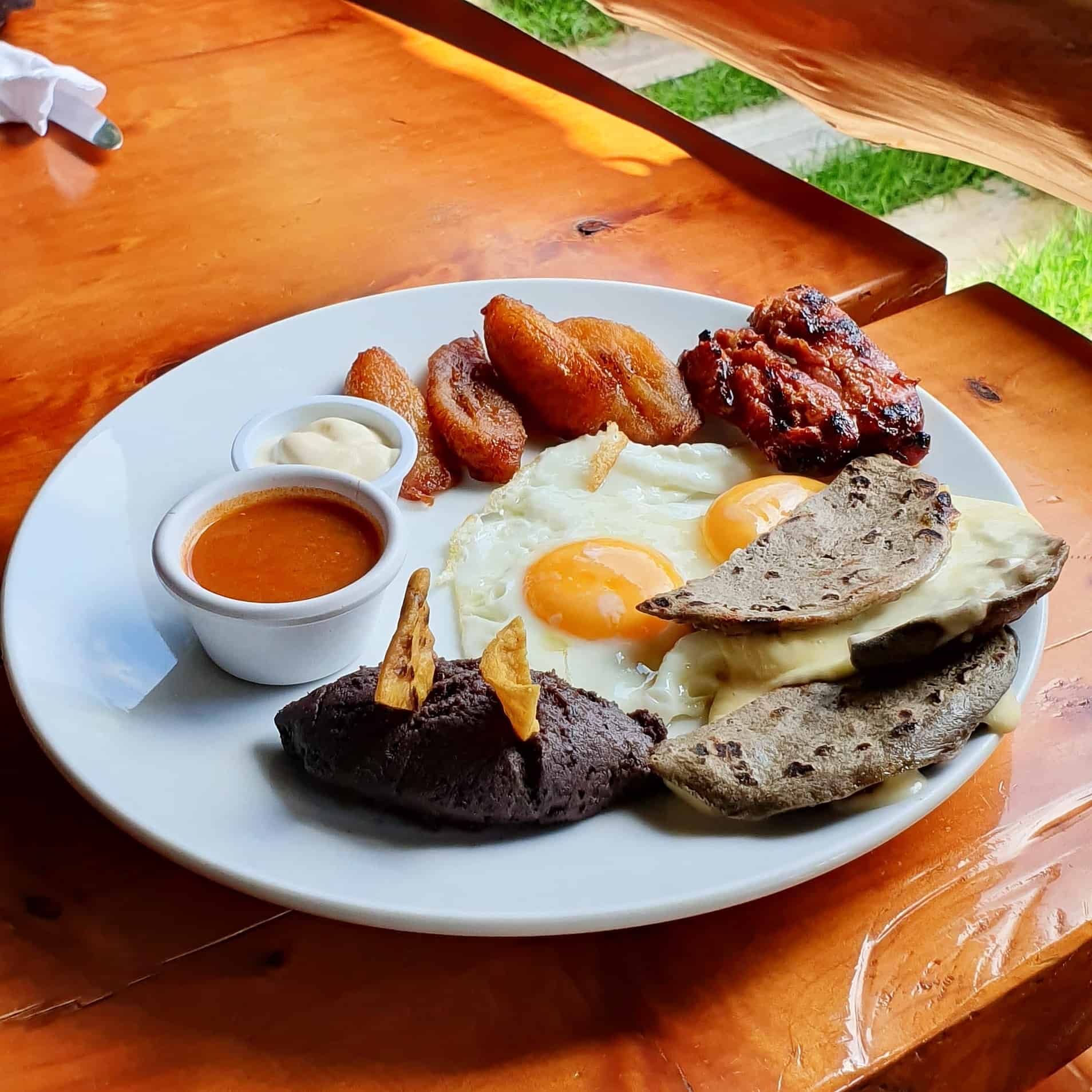 Salvadorian Breakfast - 24 Best Breakfast in El Salvador to Try
