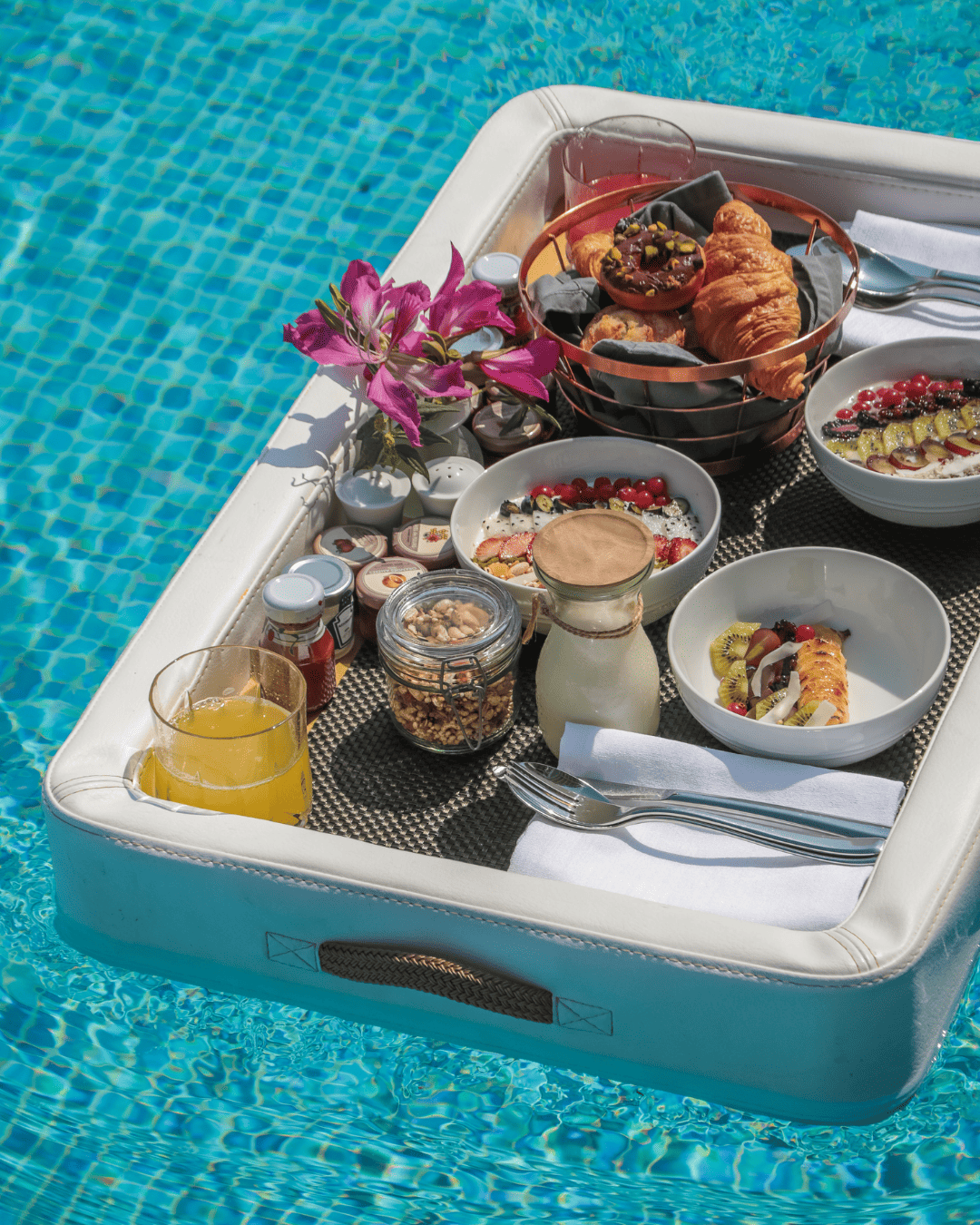 breakfast in Maldives, Maldives breakfast, floating breakfast in Maldives, Maldivian breakfast, 