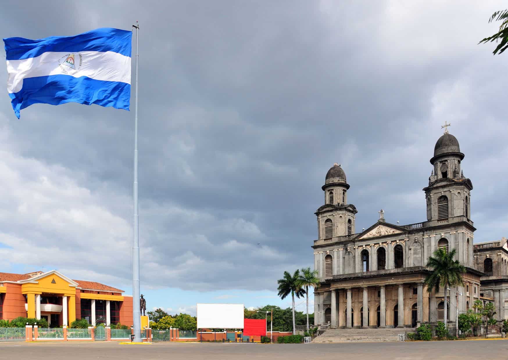How To Get From San Salvador to Managua Best Way, San Salvador to Managua, cheapest way from San Salvador to Managua, best way from San Salvador to Managua, San Salvador to Managua by bus, bus from San Salvador to Managua, taxi from San Salvador to Managua, private transfer from San Salvador to Managua, Shared Van from San Salvador to Managua, rent a car at San Salvador, Transporte del Sol bus from San Salvador to Managua, public buses from San Salvador to Managua