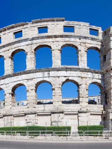 How To Get From Sibenik to Pula Best Way, Pula to Sibenik, cheapest way from Sibenik to Pula, bus from Sibenik to Pula, taxi from Sibenik to Pula, private transfer from Sibenik to Pula, train from Sibenik to Pula,