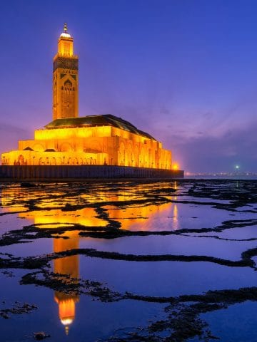 How To Get From Meknes to Casablanca Best Way, Meknes to Casablanca, cheapest way from Meknes to Casablanca, best way from Meknes to Casablanca, Meknes to Casablanca by bus, bus from Meknes to Casablanca, taxi from Meknes to Casablanca, private transfer from Meknes to Casablanca, Shared Van from Meknes to Casablanca, rent a car at Meknes, train from Meknes to Casablanca