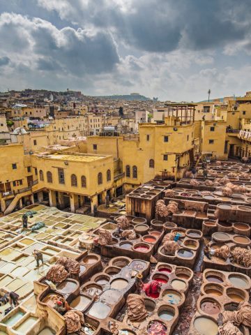 How To Get From Casablanca to Fez Best Way, Casablanca to Fez, cheapest way from Casablanca to Fez, best way from Casablanca to Fez, Casablanca to Fez by bus, bus from Casablanca to Fez, taxi from Casablanca to Fez, private transfer from Casablanca to Fez, Shared Van from Casablanca to Fez, rent a car at Casablanca, train from Casablanca to Fez