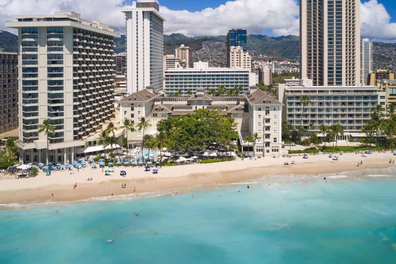 Moana Surfrider A Westin Resort Spa Waikiki Beach Oahu Resorts with Water Slides