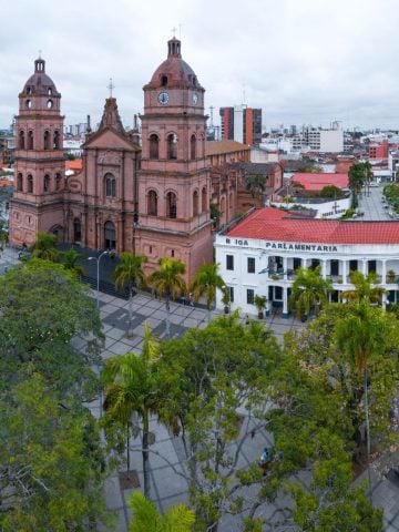 How To Get From Cochabamba to Santa Cruz de la Sierra By Bus (Best Way), cheapest way from Cochabamba to Santa Cruz de la Sierra, Cochabamba to Santa Cruz de la Sierra, bus from Cochabamba to Santa Cruz de la Sierra, bus from Cochabamba to Santa Cruz de la Sierra, by plane from Cochabamba to Santa Cruz de la Sierra, best way from Cochabamba to Santa Cruz de la Sierra