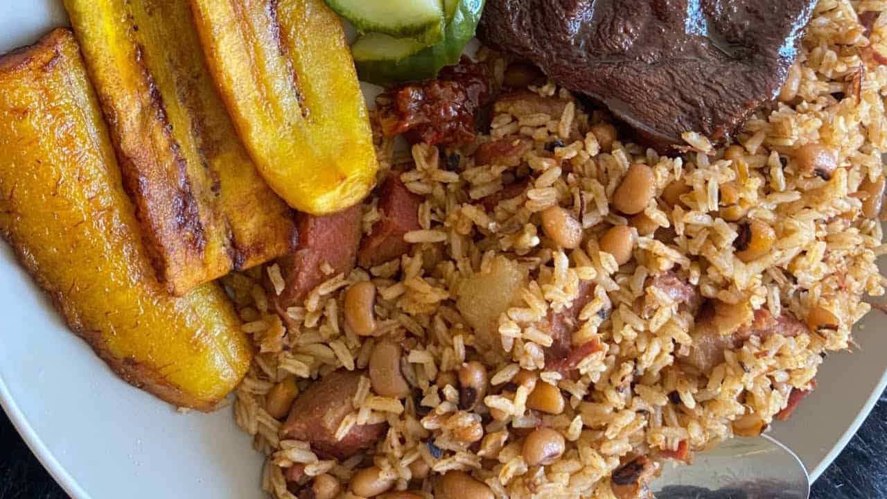 breakfast in Suriname, Typical Breakfast in Suriname, Suriname Breakfast, Suriname Breakfast dishes