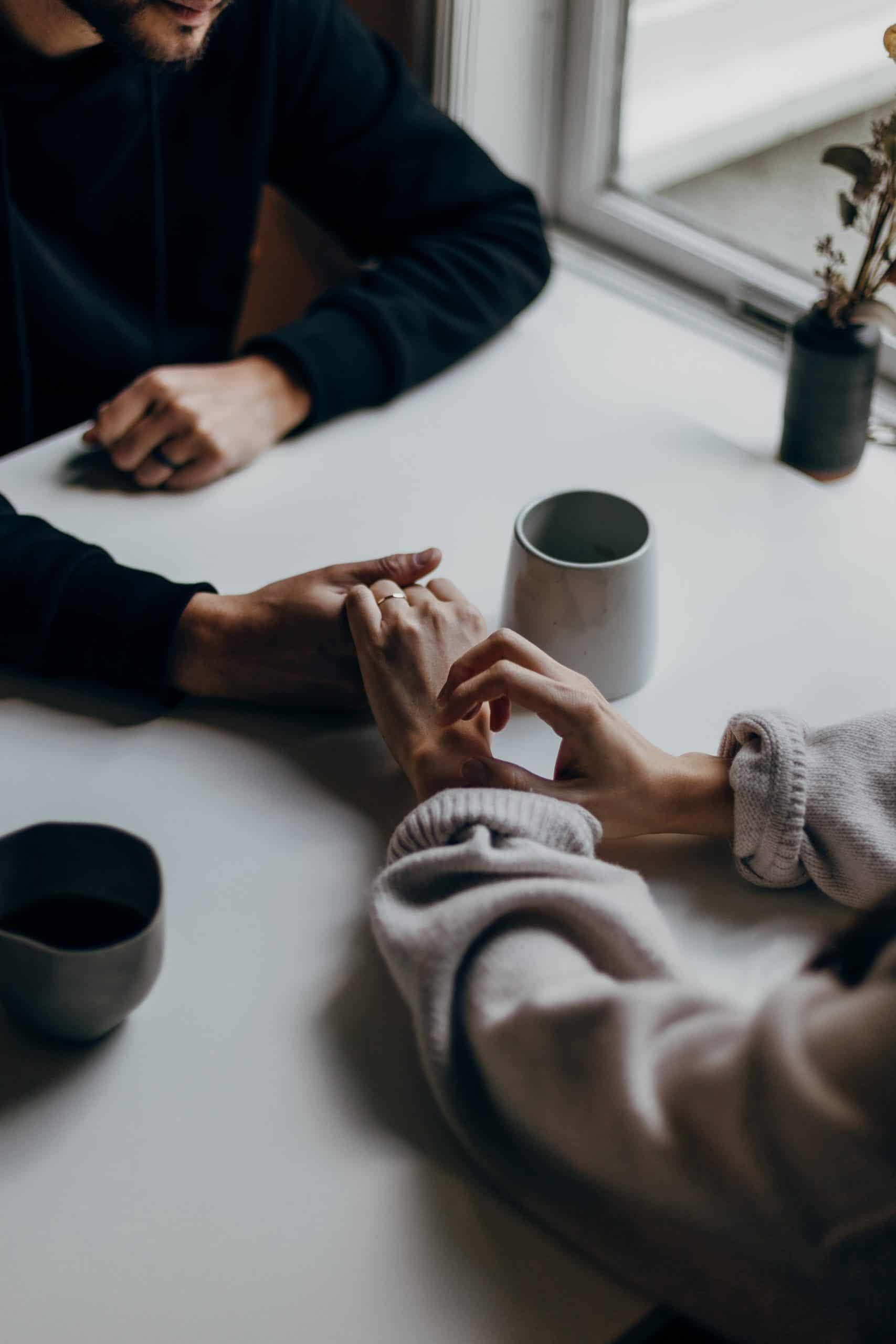 3 harsh facts about long distance relationships, 3 harsh facts long distance relationships