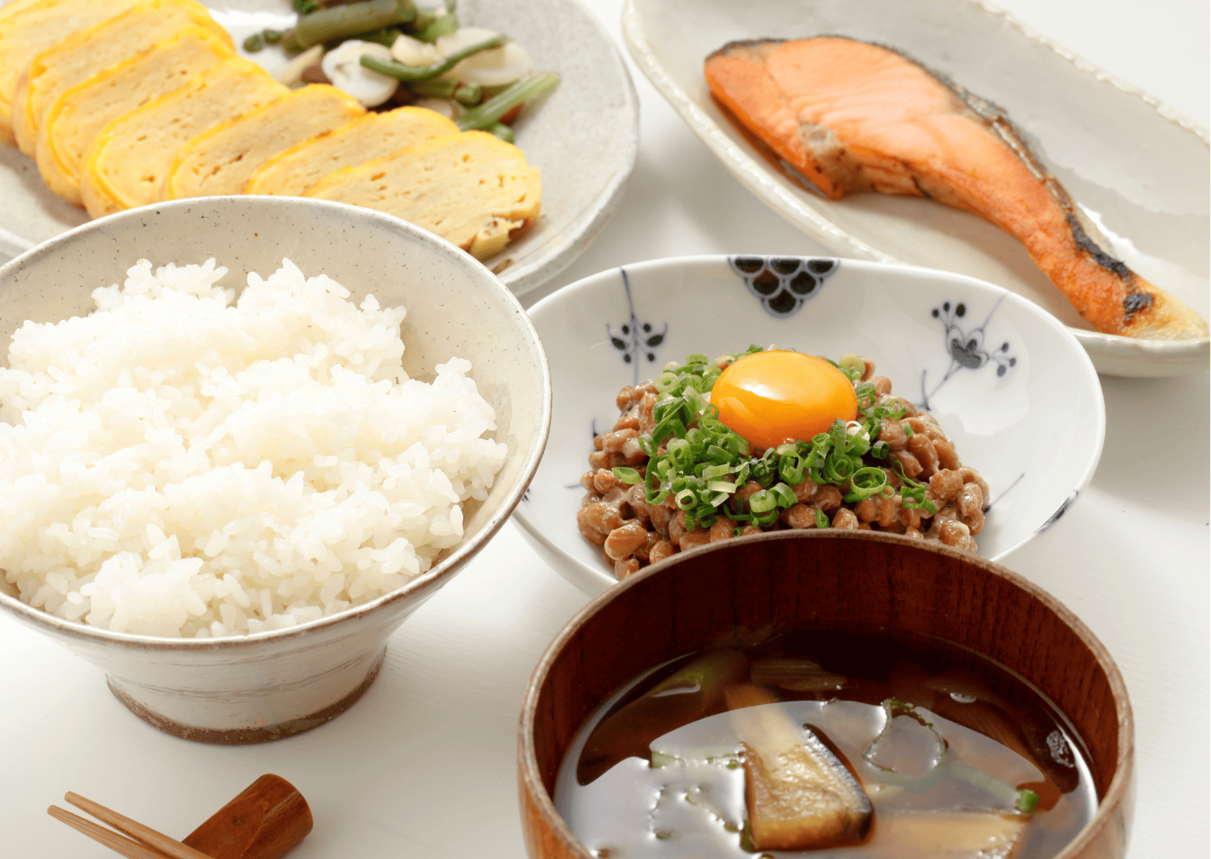 Steamed Rice (Gohan), 6 Tourist Traps to Avoid in Tokyo And How to Avoid Them, European Breakfast Vs Asian Breakfast Which One Is Better