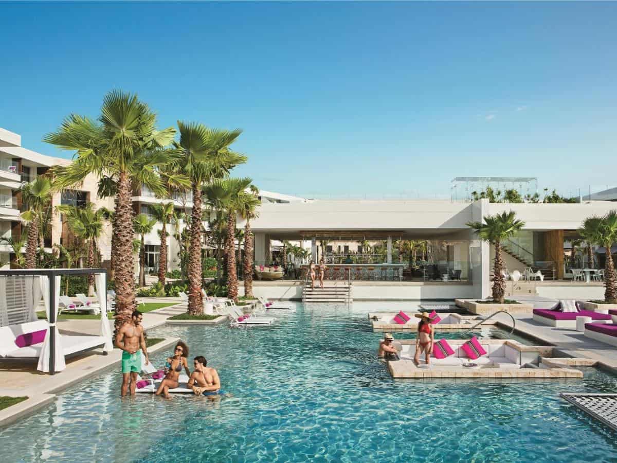 Breathless Riviera - All Inclusive Singles Resorts Cancun Mexico