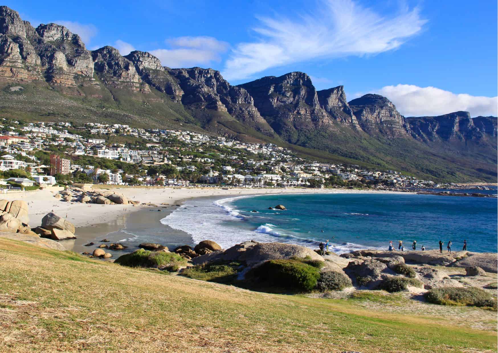 How to get from Cape Town airport to Camps Bay Best Way, cheapest way from Cape Town airport to Camps Bay, best way from Cape Town airport to Camps Bay, bus from Cape Town airport to Camps Bay, Cape Town airport to Camps Bay, taxi fare from Cape Town airport to Camps Bay, private transfer from Cape Town airport to Camps Bay
