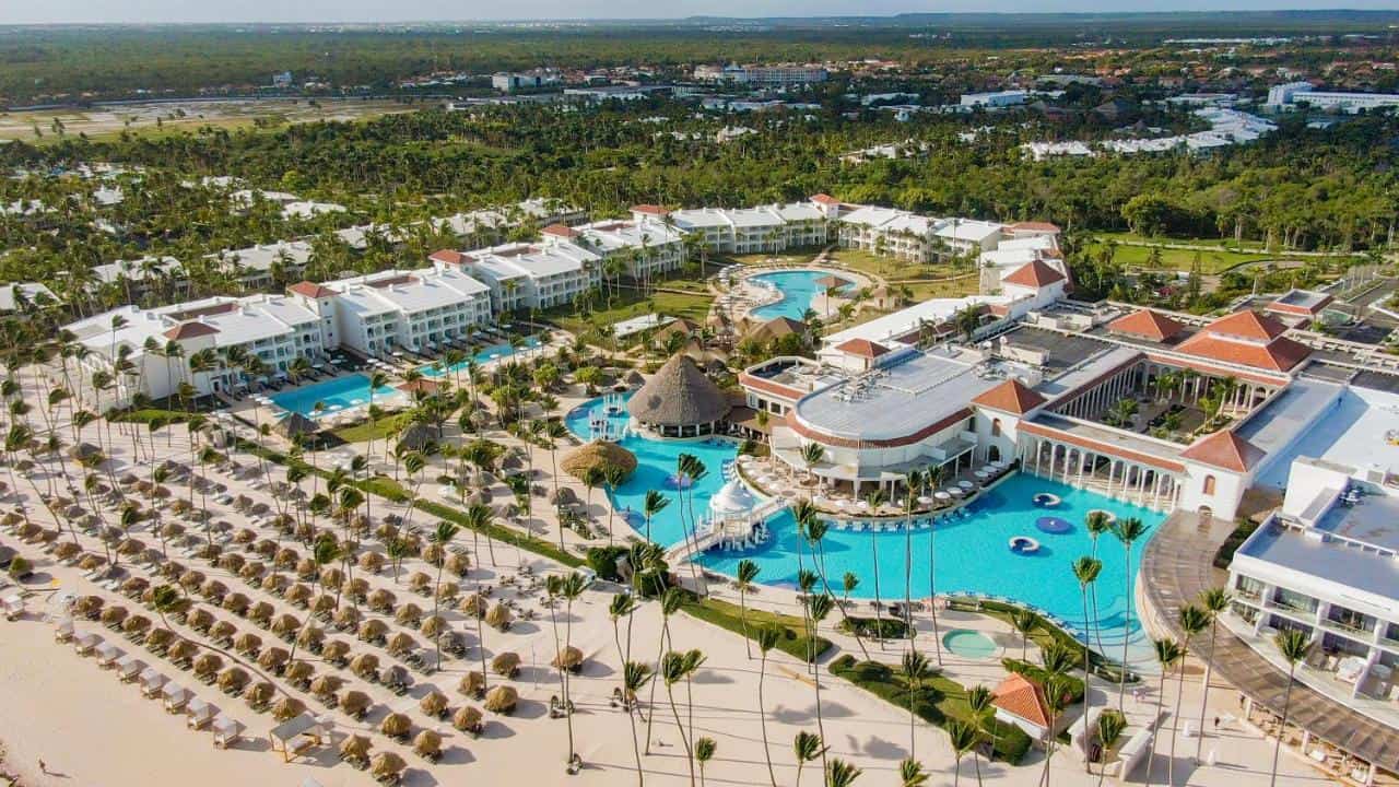 10+ Best Punta Cana Resorts for Solo Travelers: Best Punta Cana Resorts for Singles