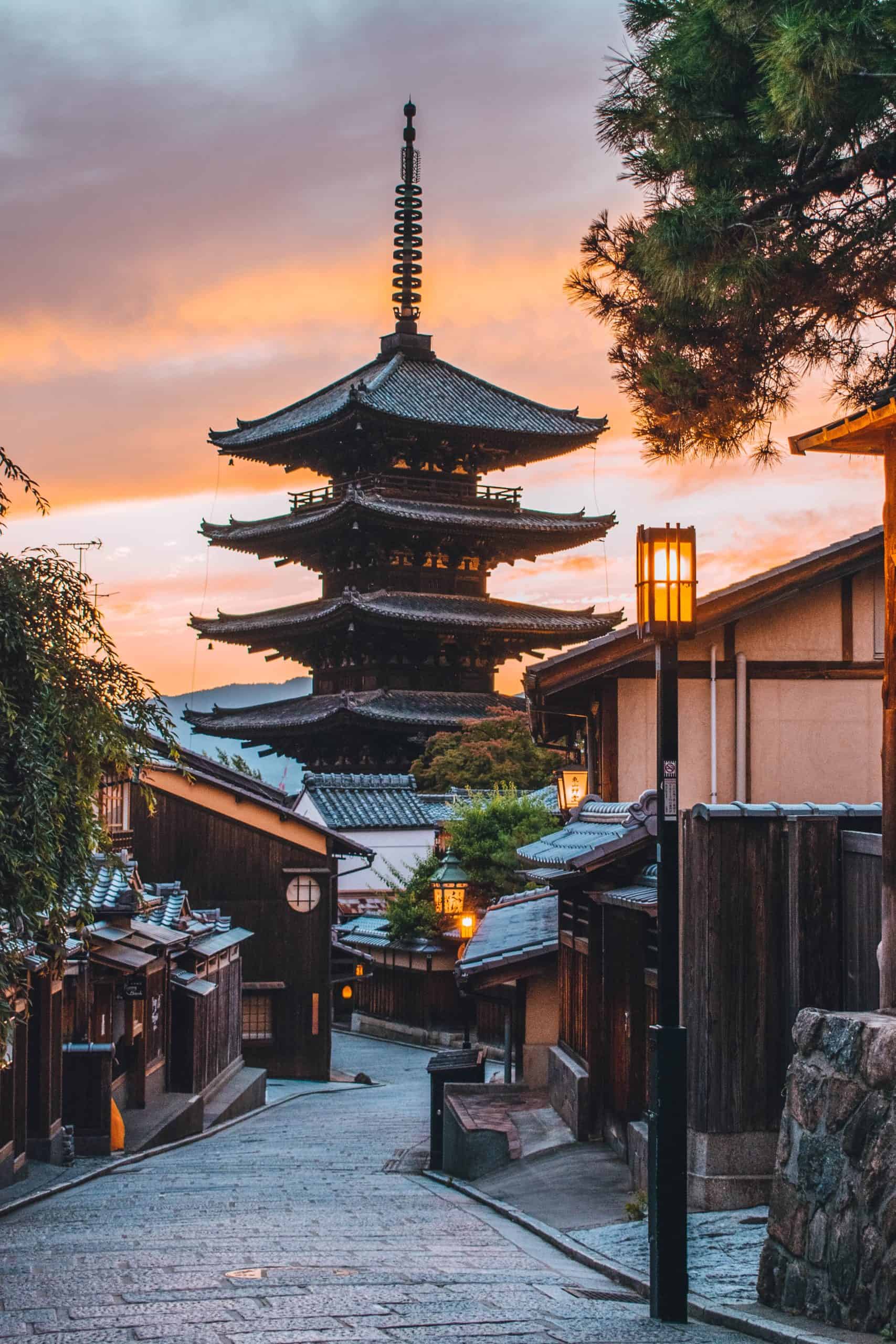 15 Most Walkable Cities In The World, 10 Best Destinations for Travel with Your Partner Right Now
