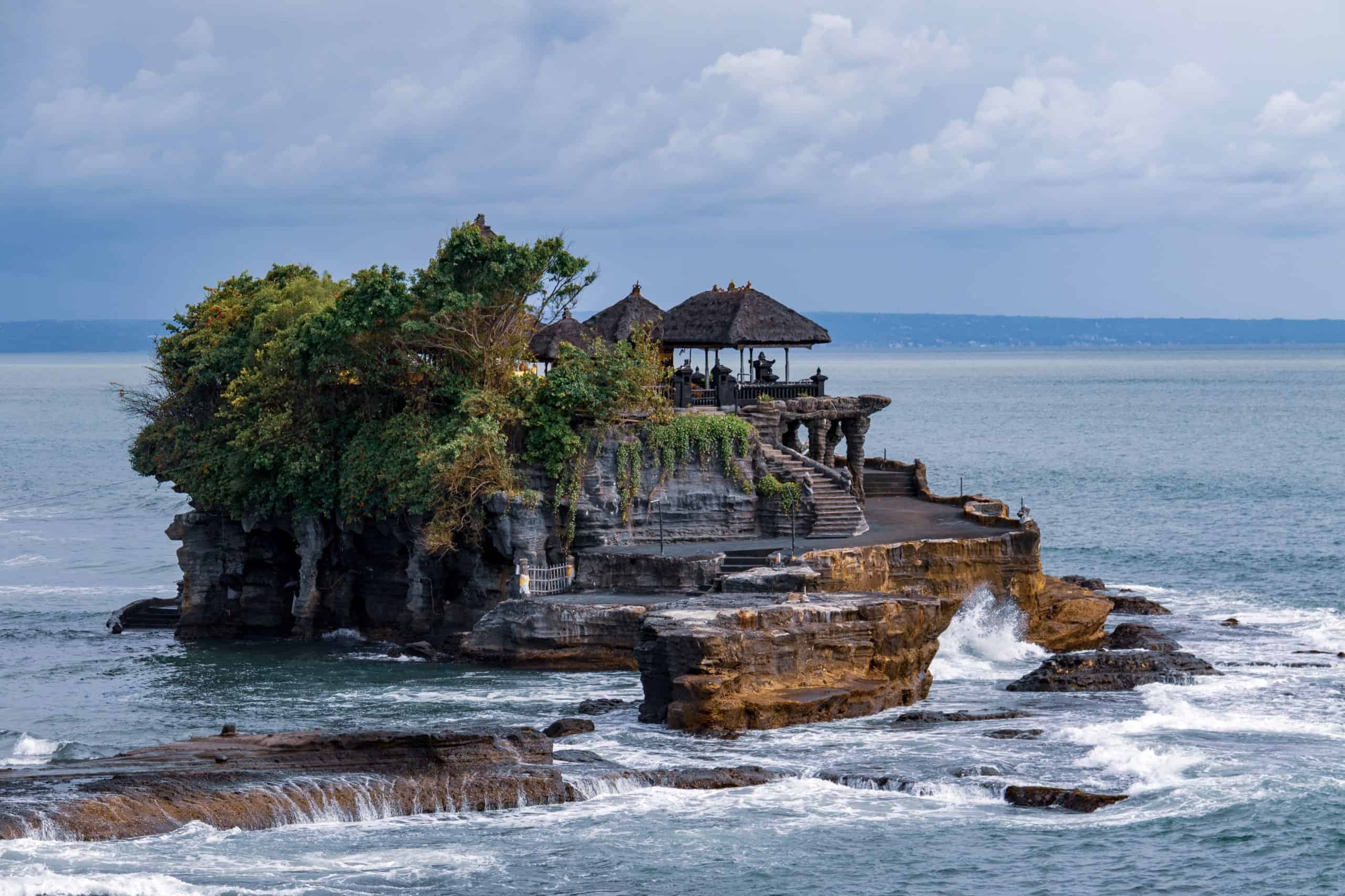 Phuket vs Bali
