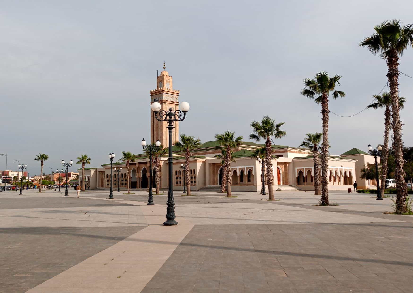 How To Get From Marrakech to Oujda Best Way, cheapest way from Marrakech to Oujda, Marrakech to Oujda, bus from Marrakech to Oujda, taxi Marrakech to Oujda, Uber Marrakech to Oujda, Marrakech to Oujda by bus, van from Marrakech to Oujda, best way from Marrakech to Oujda, train from Marrakech to Oujda,