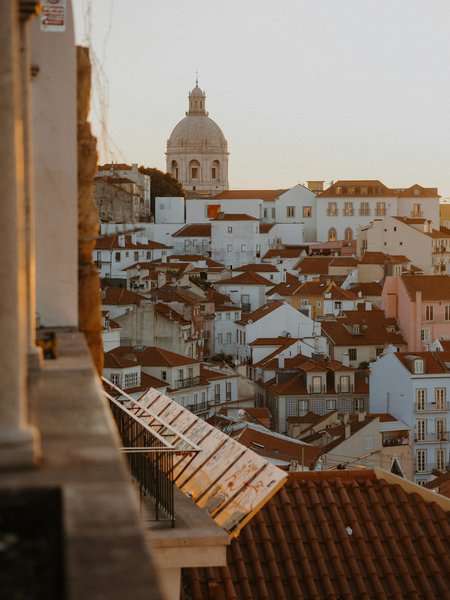 15 Things Not To Do In Lisbon (With Recommendations for Better Alternatives), 10 Tips for Living as an Expat in Europe