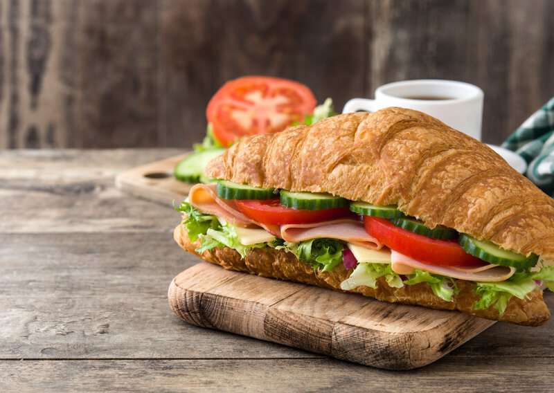 How to Make Croissant – An Authentic Croissant (Recipe Guide)