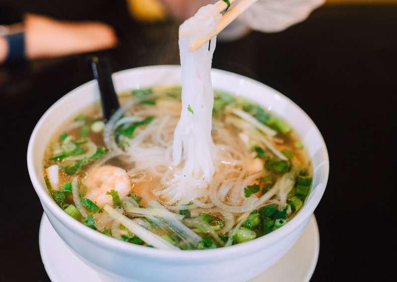 How to Make Pho – An Authentic Pho (Recipe Guide)