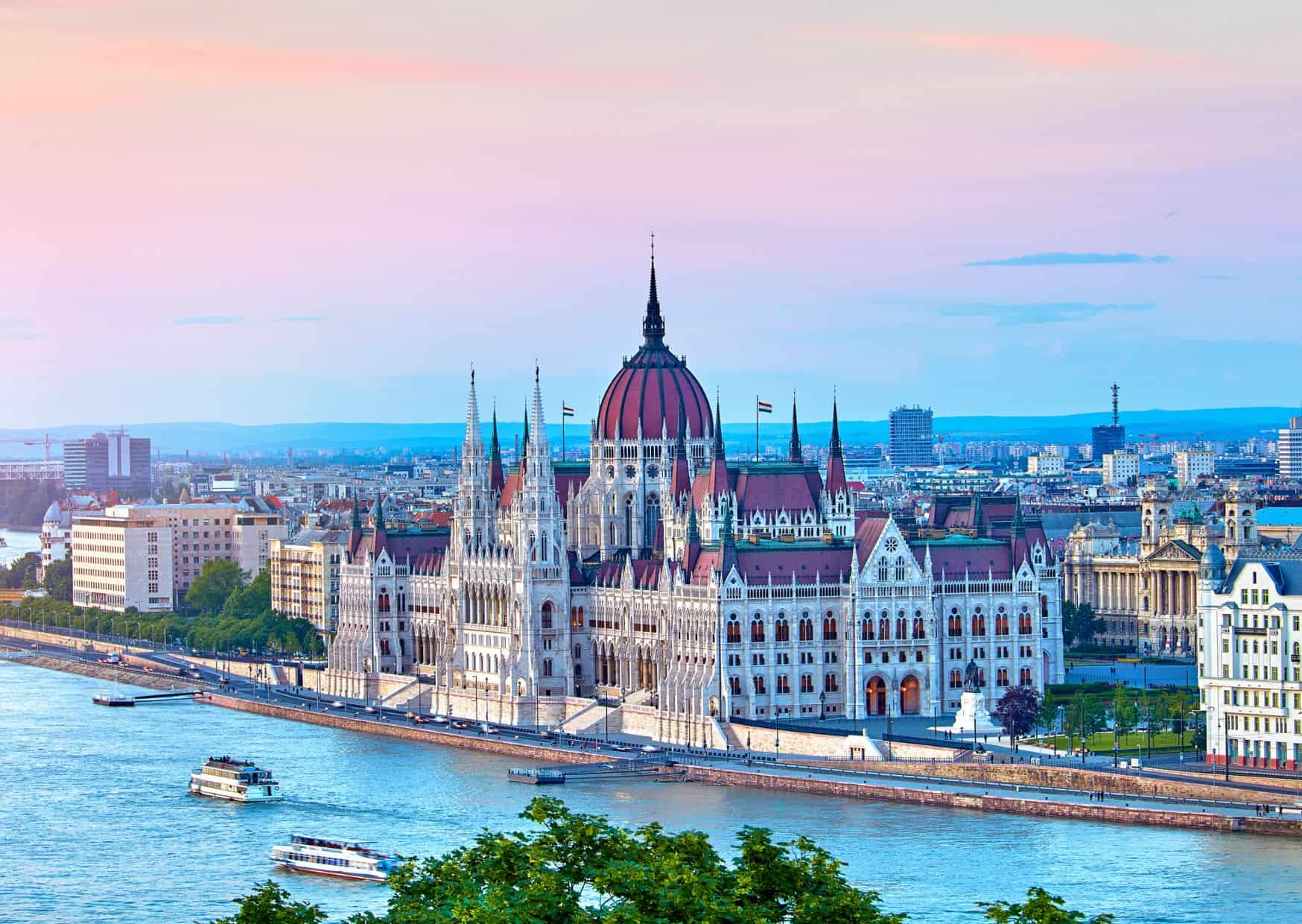 8 Best Places for Living in Europe for Less Than $2,000 USD, Forget About Paris In Europe And Vist These Places Instead In Europe, 8 Tourist Traps to Avoid in Budapest (Travel Guide) And How To Avoid Them