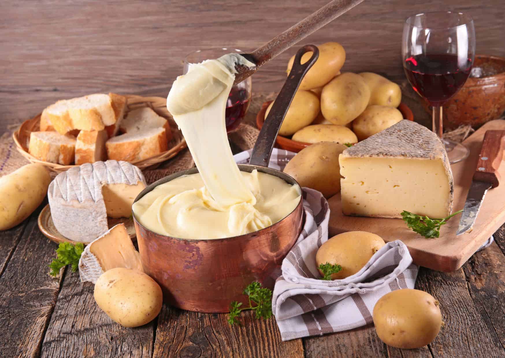 How To Make Cheese Fondue (Recipe Guide) Tips And Calories
