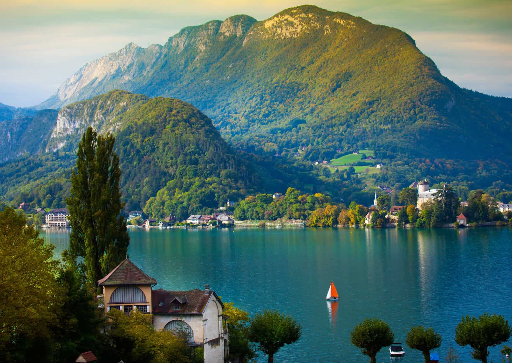 The-beautiful-lake-Annecy, 13 Most Underrated Places to Visit in France