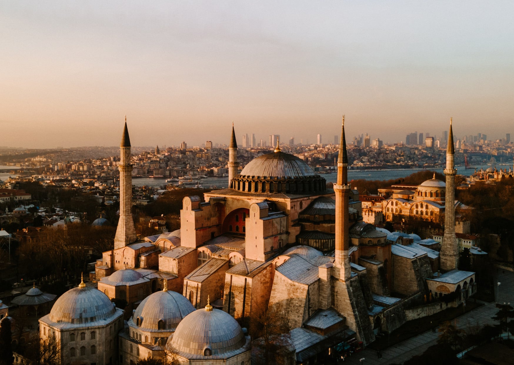 Tourist Traps to Avoid in Istanbul And How to Avoid Them