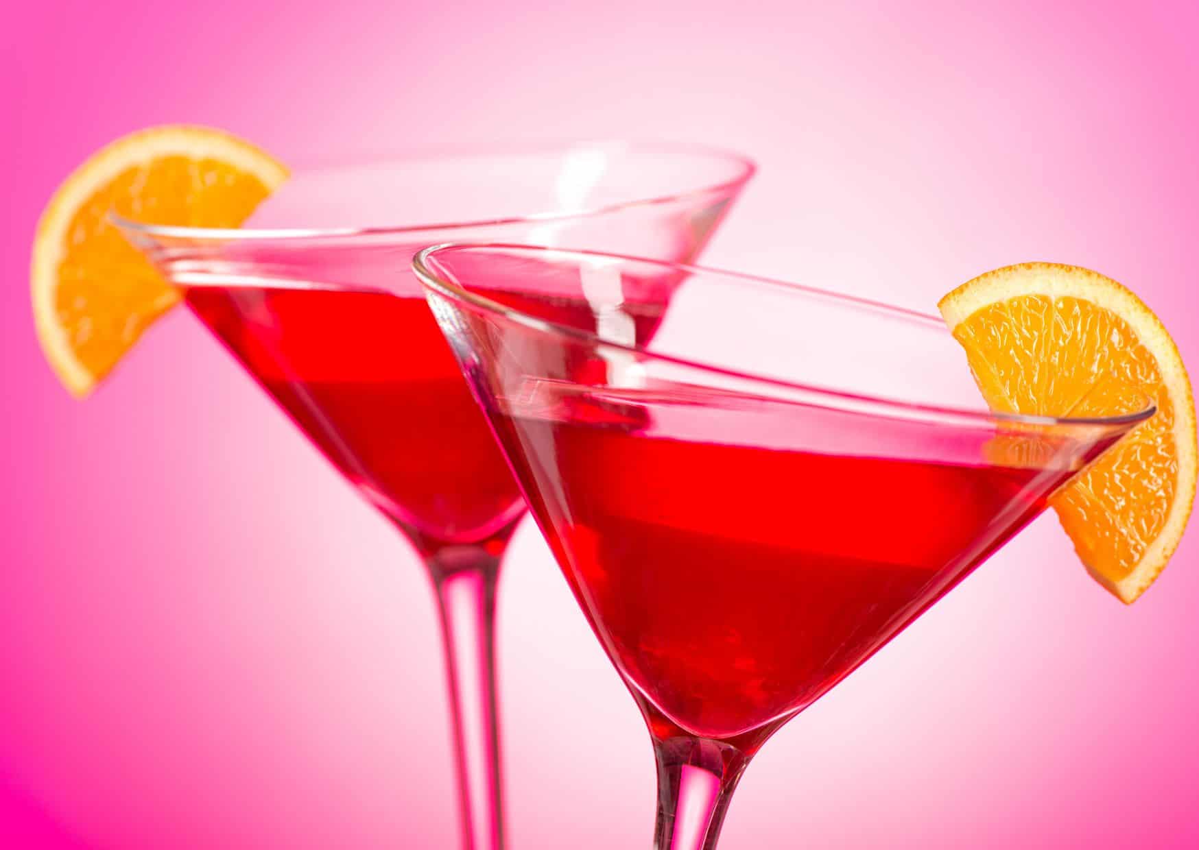 How To Make Cosmopolitan Cocktail (Recipe Guide)