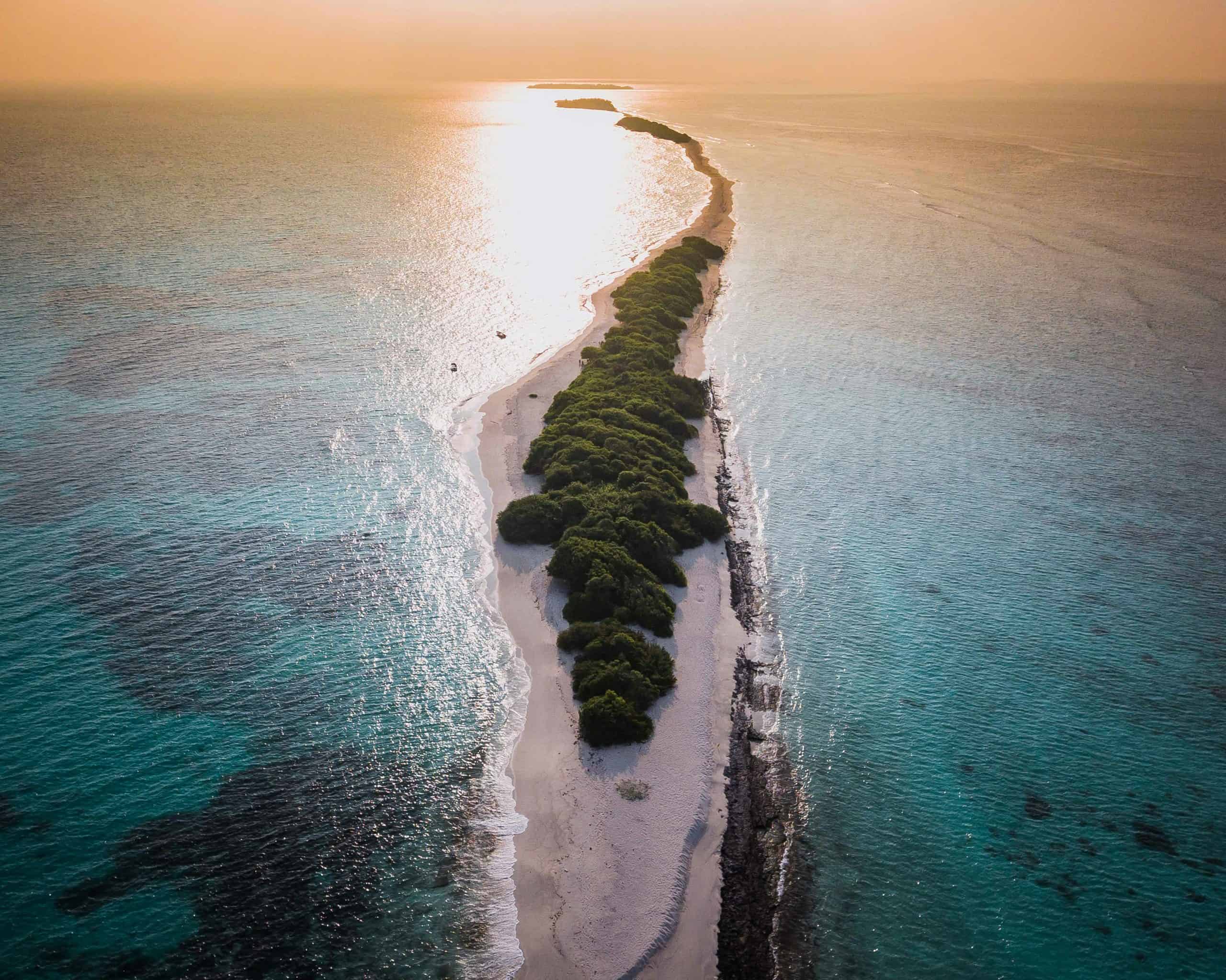 Dhigurah Maldives scaled
