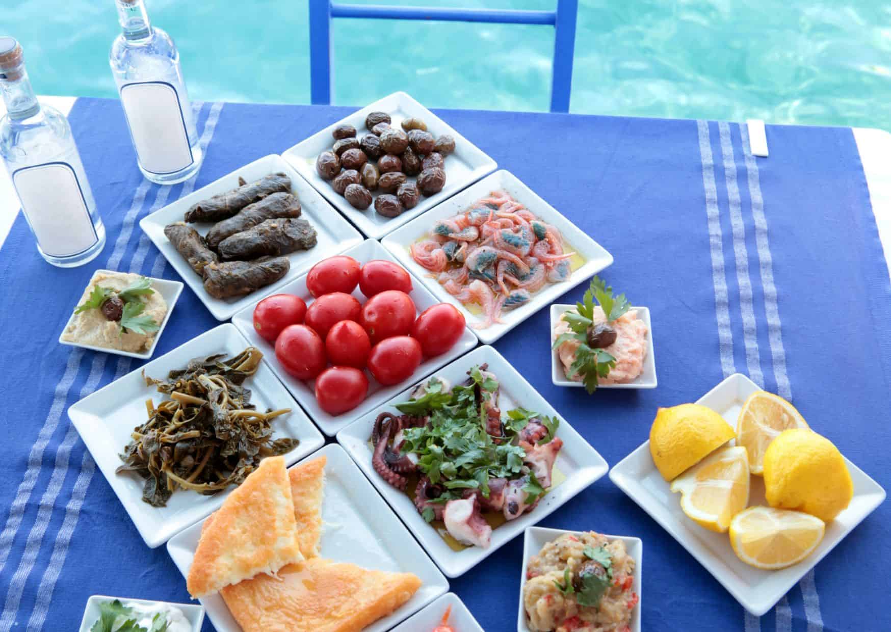 7 Tourist Traps to Avoid in Greek Islands And How To Avoid Them
