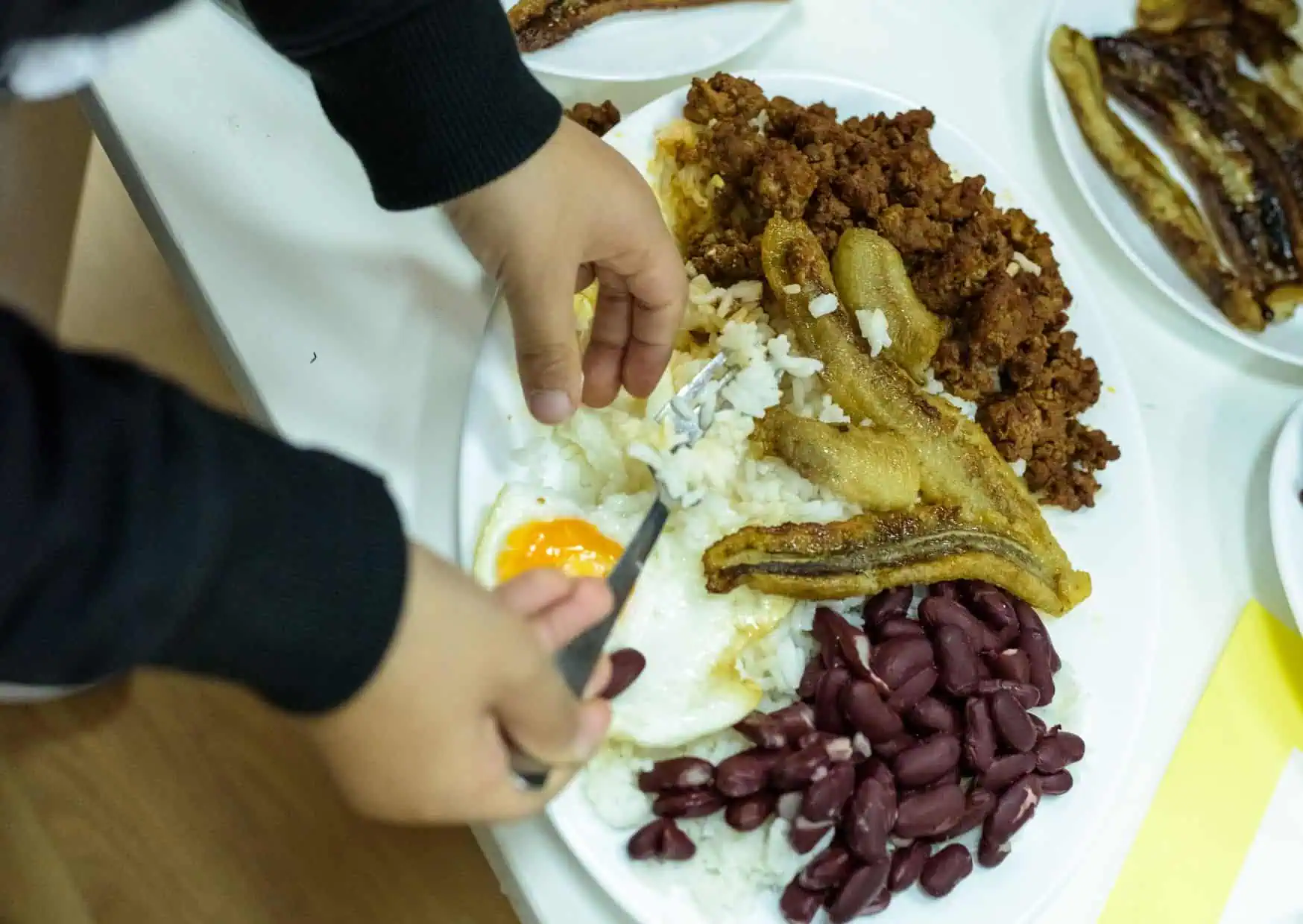Why Bandeja Paisa Is More Than a Meal in Colombia and That’s Why People Argue About It 3 How To Make Bandeja Paisa (Recipe Guide)