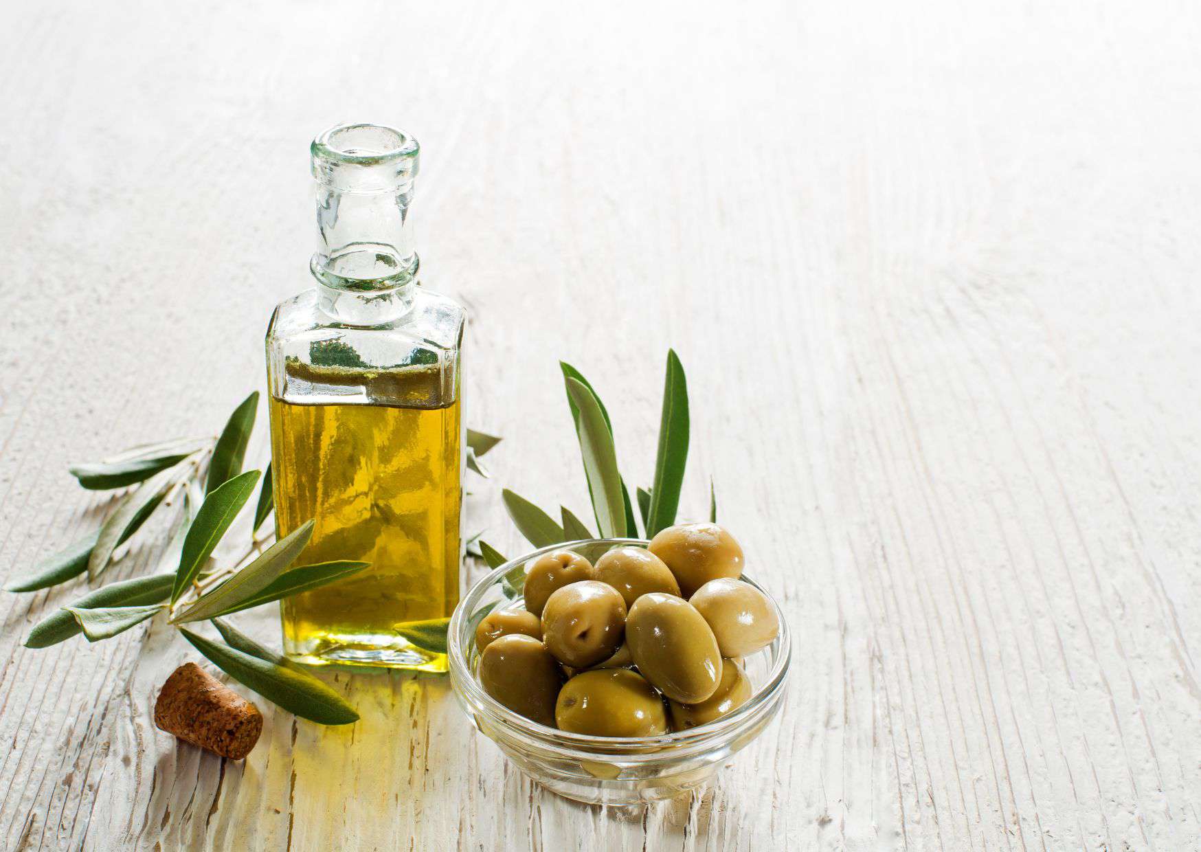 10 Souvenirs To Avoid Buying In Europe And What Souvenirs To Buy Instead, How To Make Olive Oil Ice Cream (Recipe Guide)
