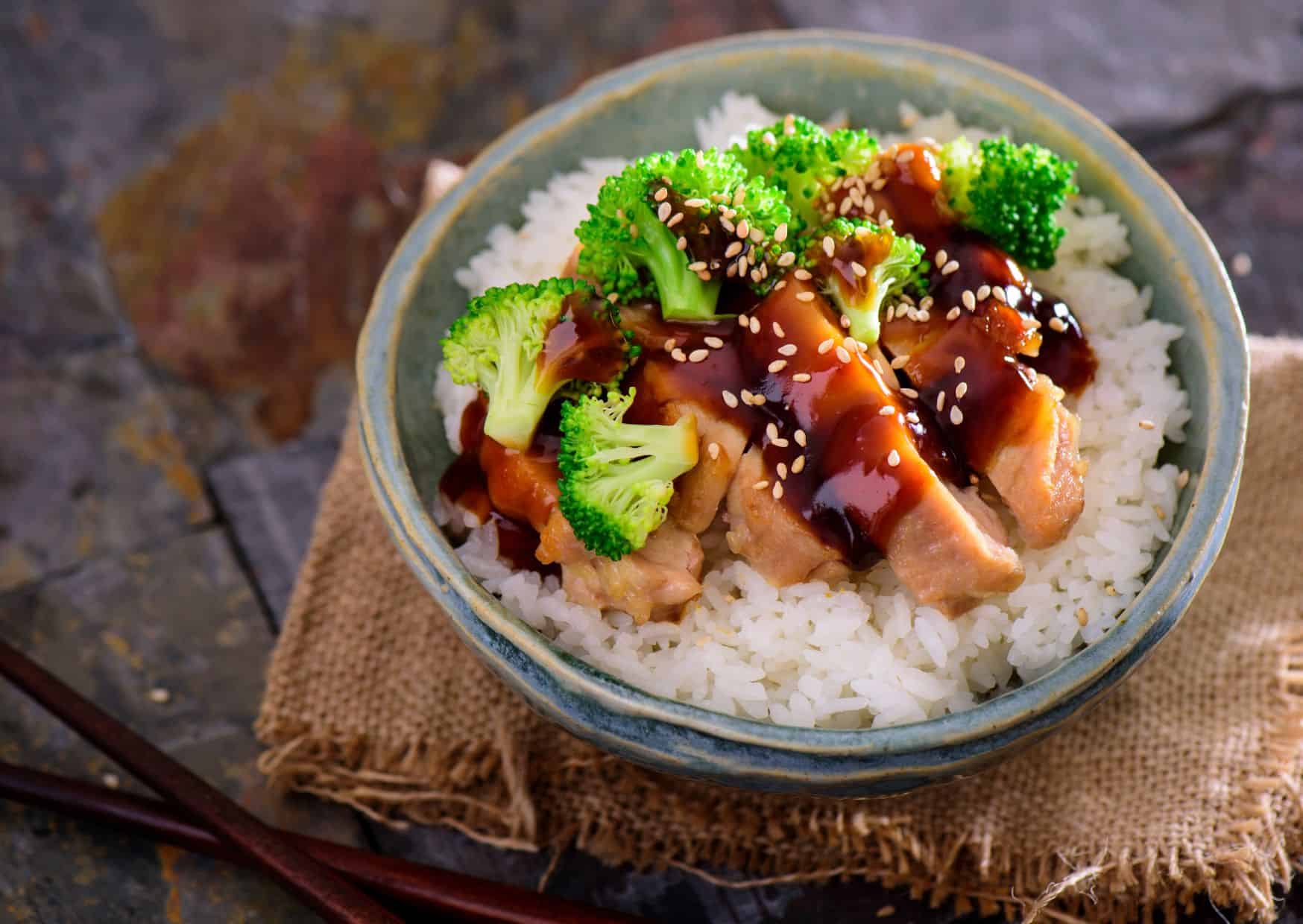 How To Make Teriyaki Chicken Poke Bowls (Recipe Guide)