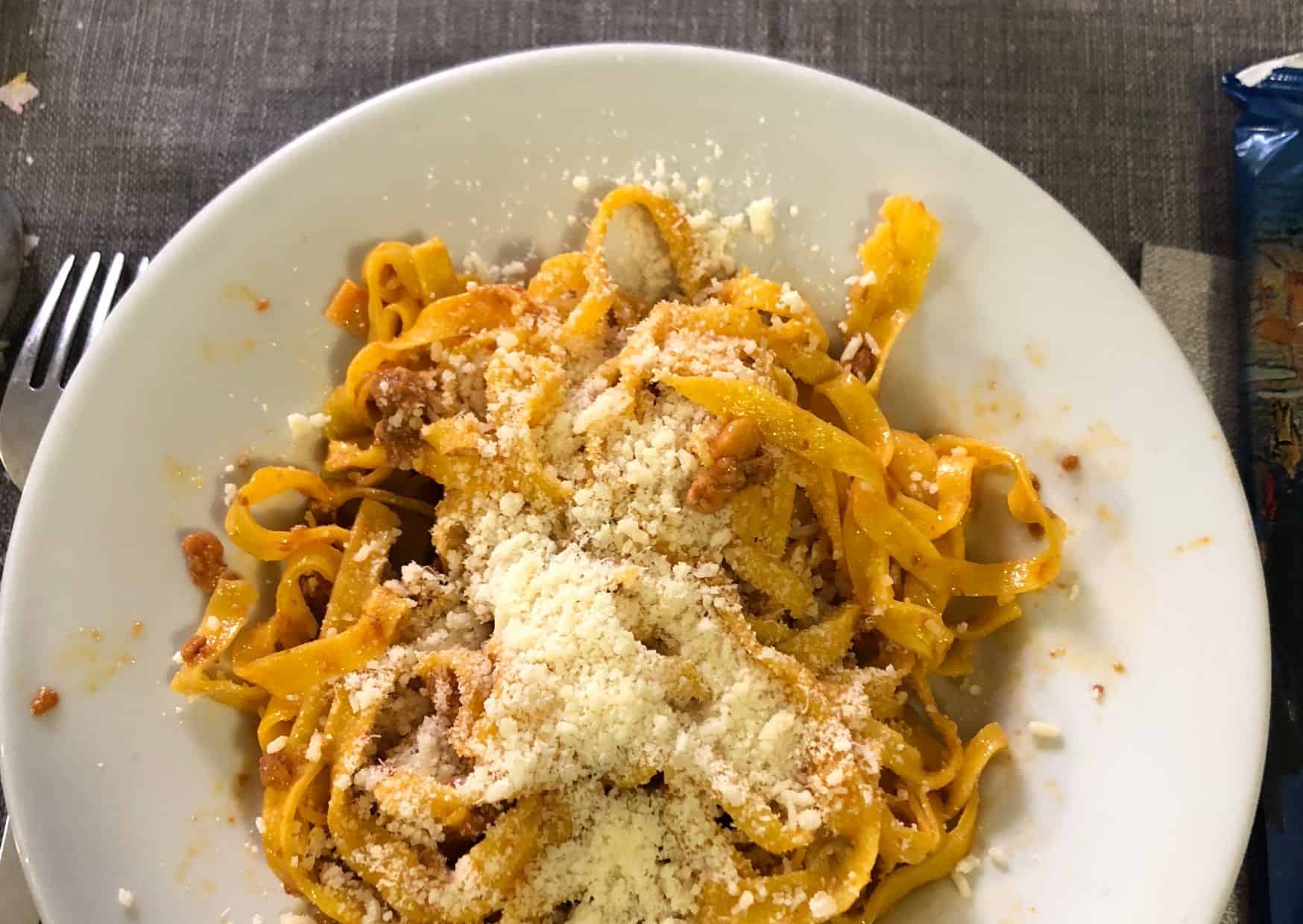 How to Make Homemade Tagliatelle al Ragù (Recipe Guide)