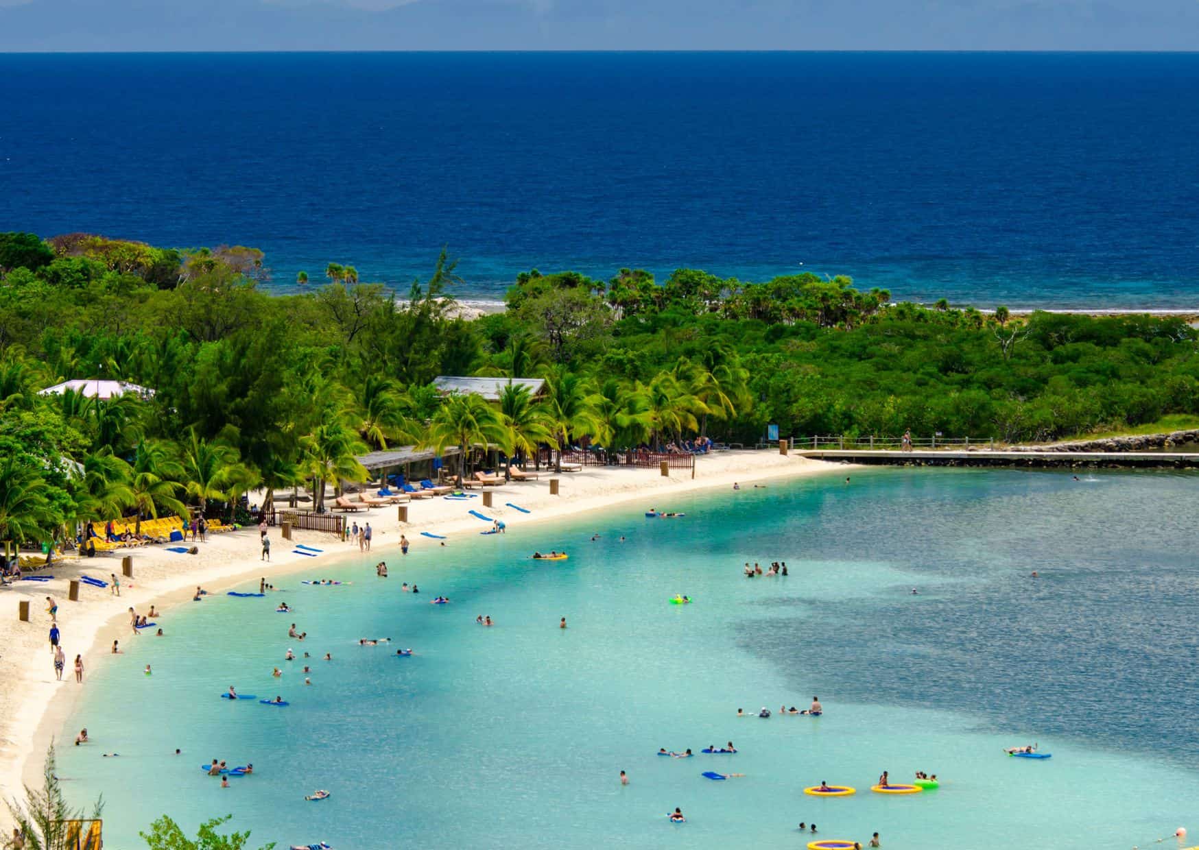 9 Best Tropical Places for Living That Make You Fall In Love