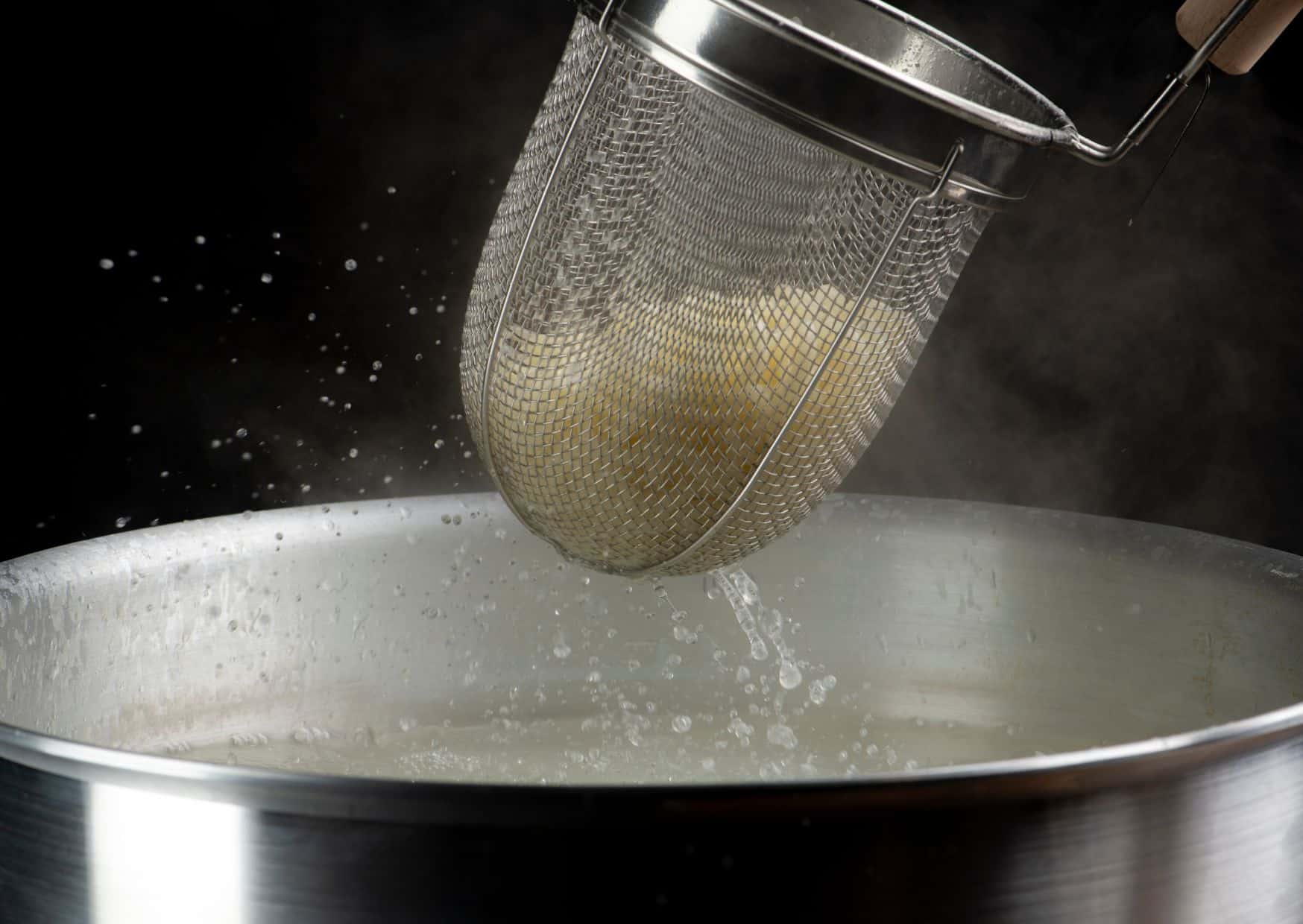 How to Make Homemade Udon Noodles (Recipe Guide)